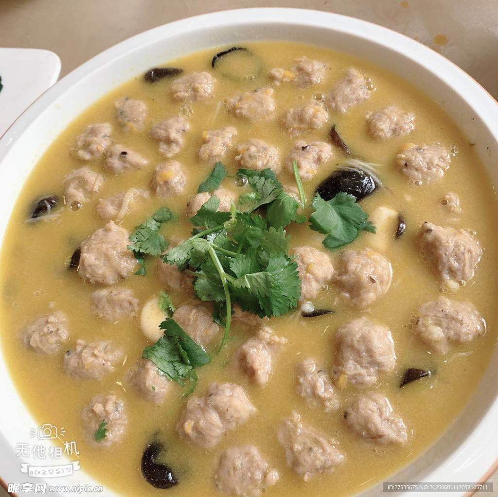 金汤马蹄牛肉丸