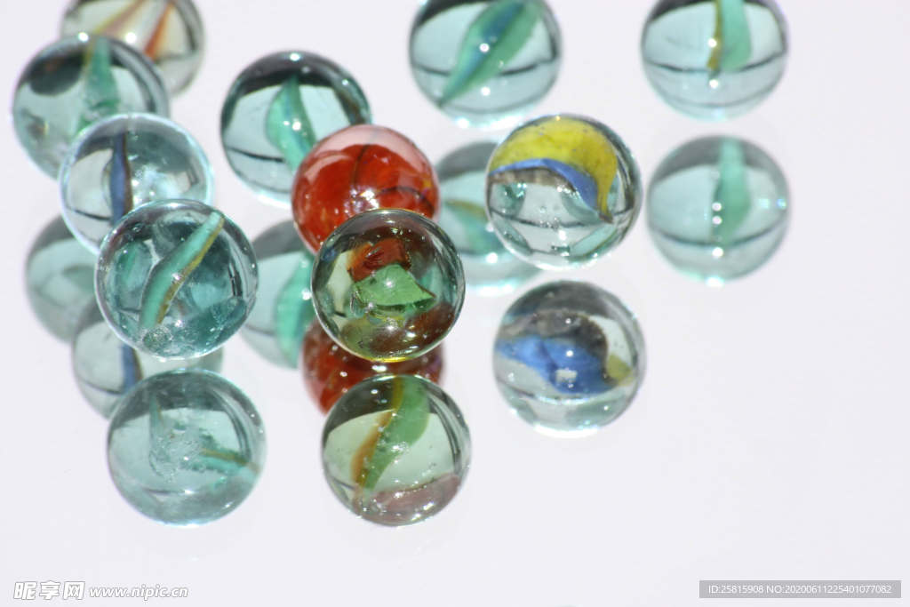 玻璃珠弹珠溜溜球图片