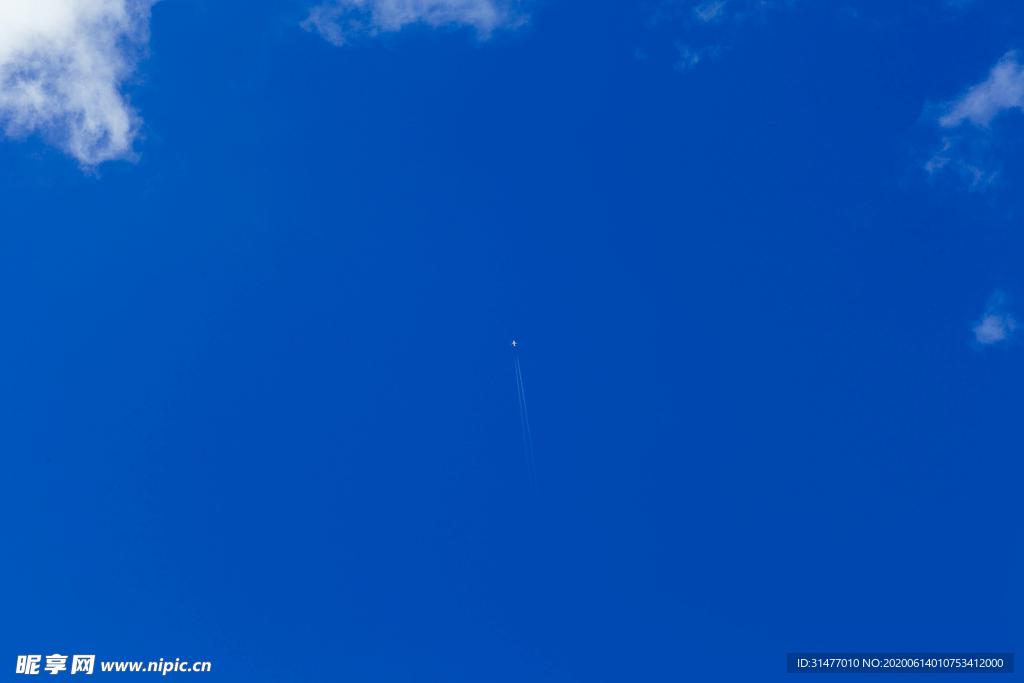 蓝天白云 飞行轨迹