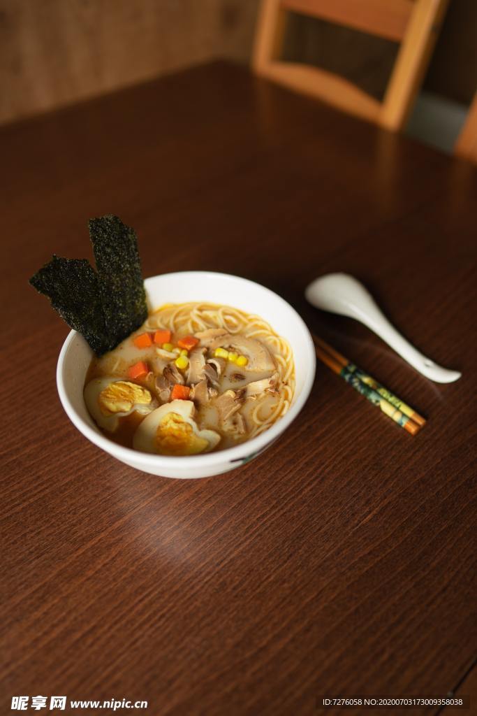 面条 米粉 美食