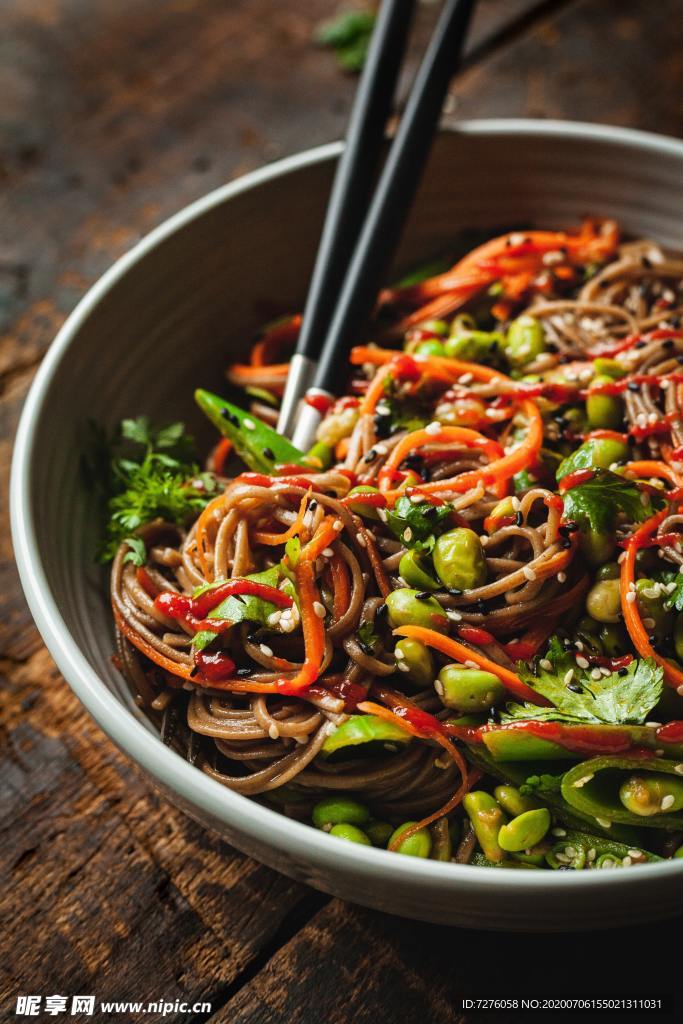 面条 米粉 美食