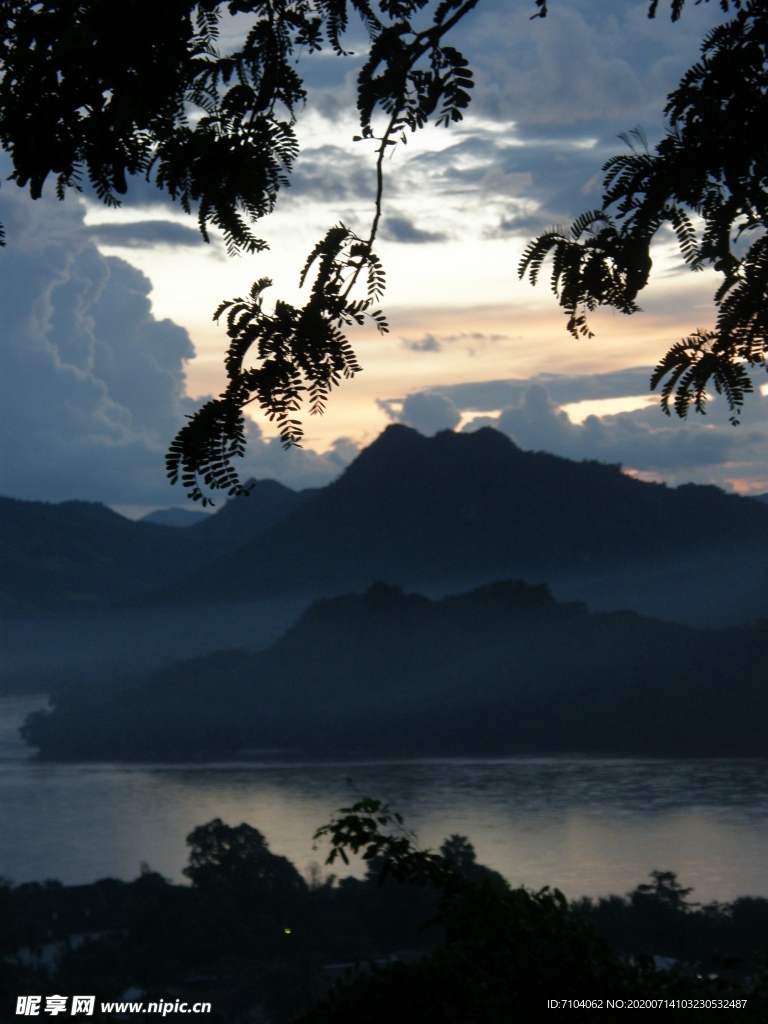老挝 旅游  自然 风景
