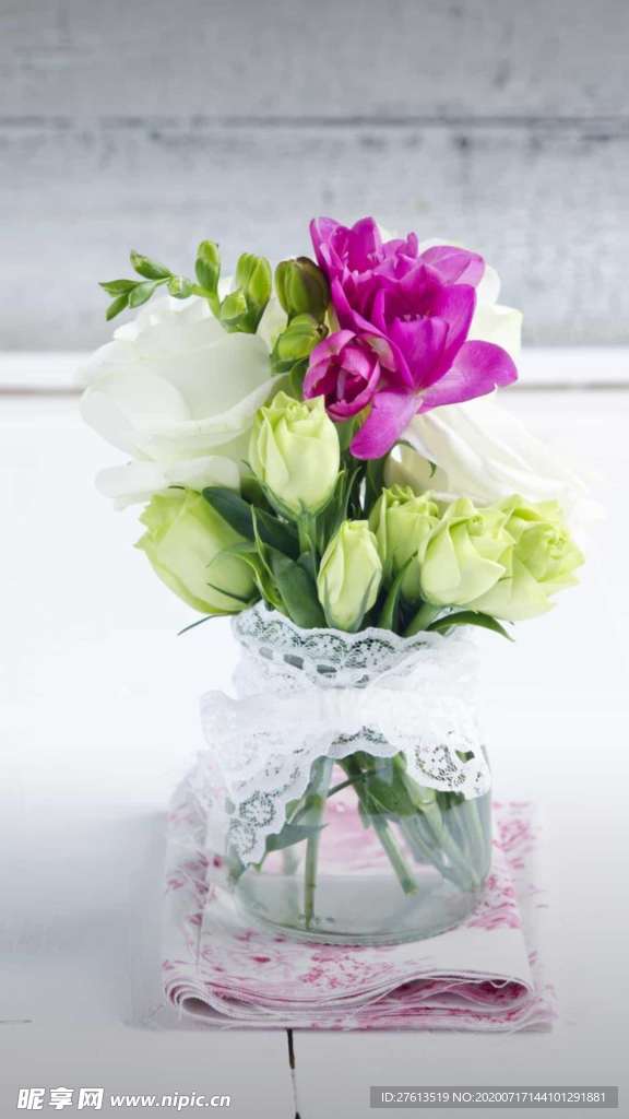 温馨的插花图片