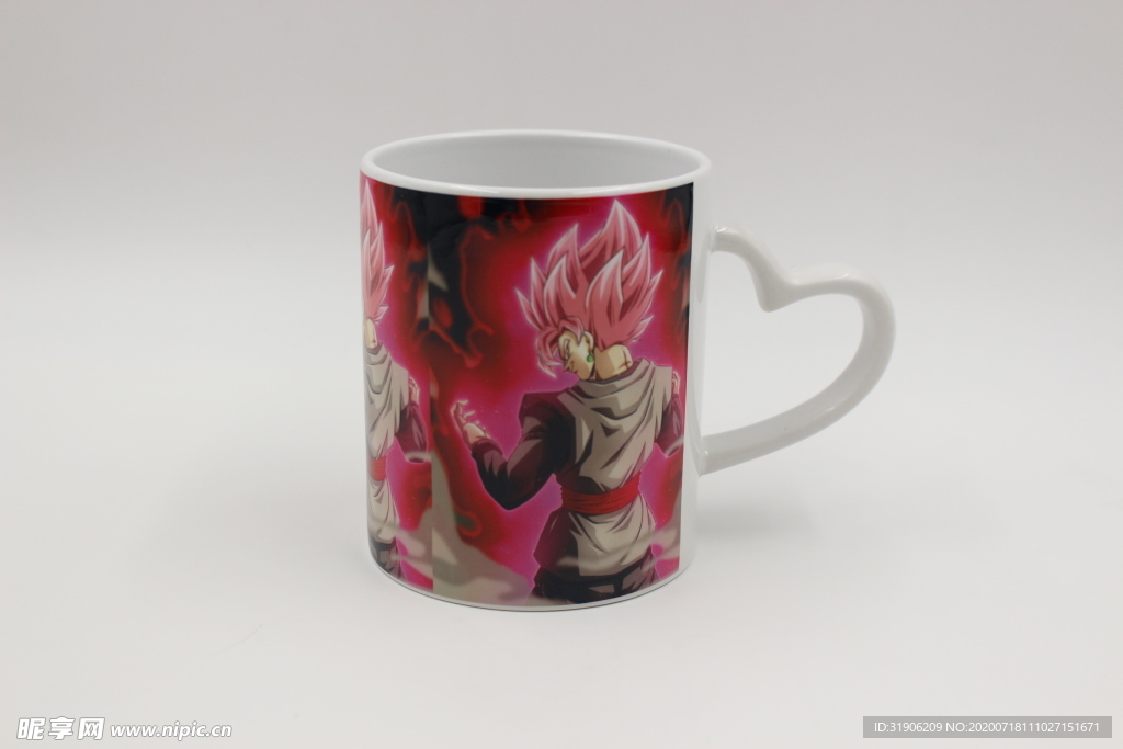 心形把手 变色马克杯