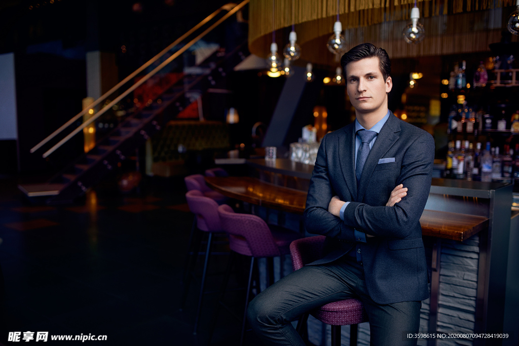 高端地产配图 办公人物