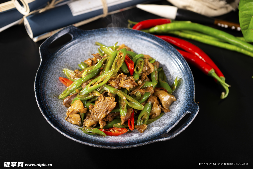 青红椒小炒拆骨肉