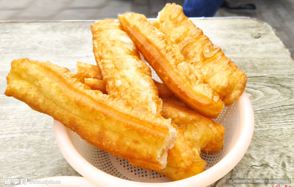 金黄的油条