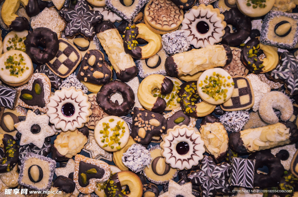 手工绘制圣诞节曲奇饼照片