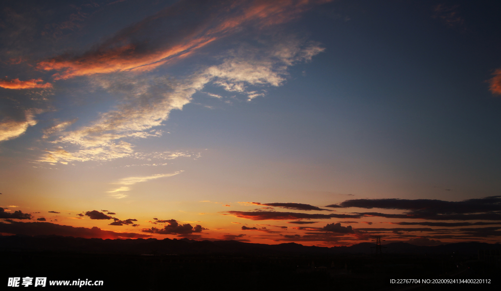 黄昏日落摄影图