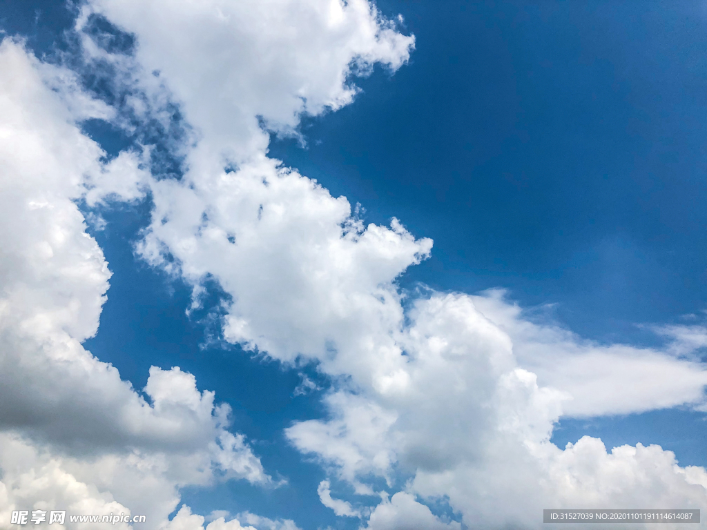 蓝天白云高清大图