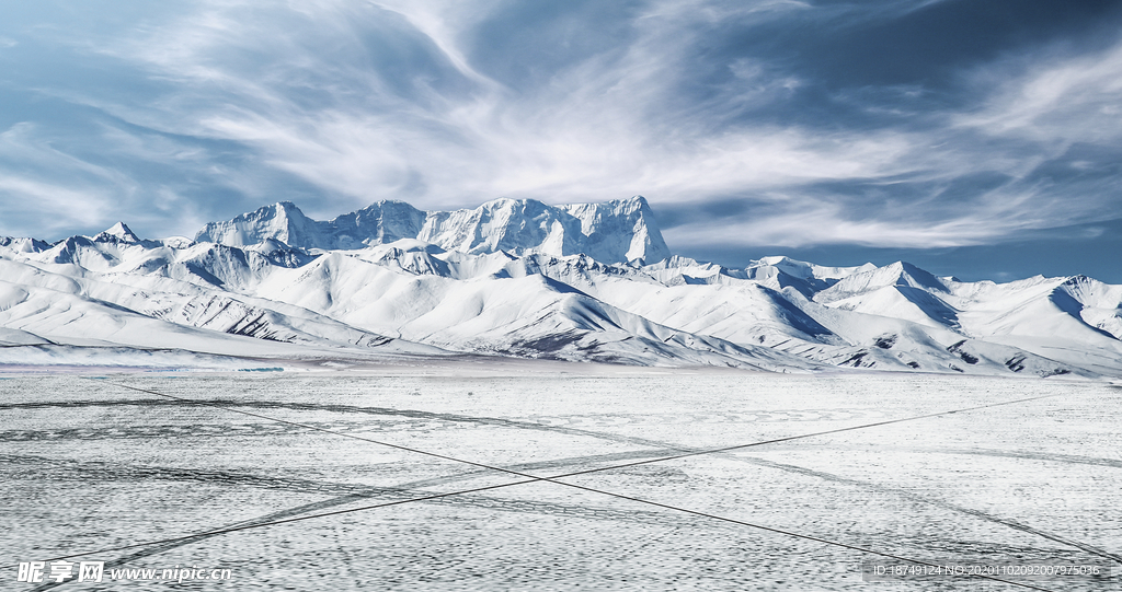 雪山背景