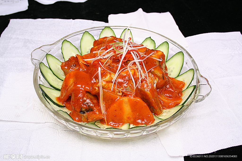 家常菜鳕鱼萝卜