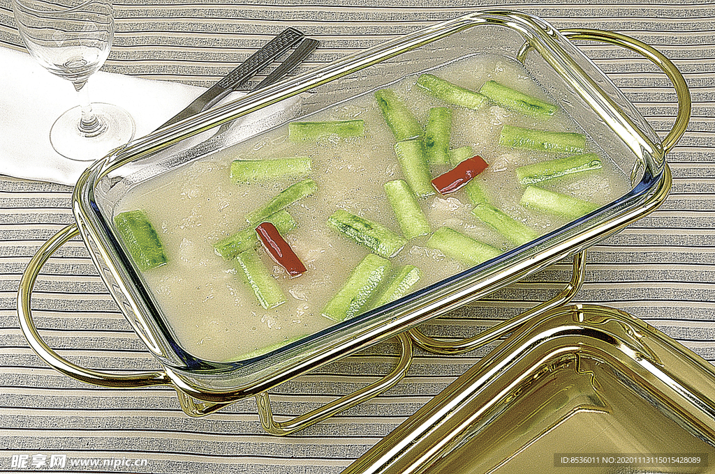 家常菜鱼肚丝瓜