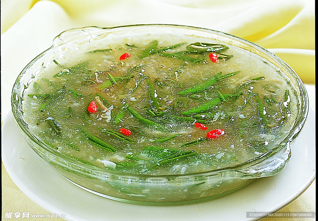 豫菜莼菜鸡丝汤