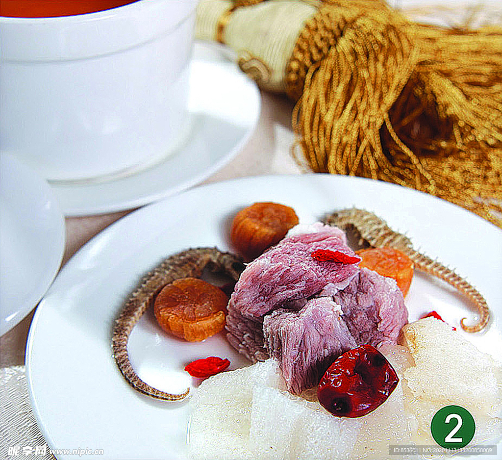 豫菜海马瑶柱炖竹笙