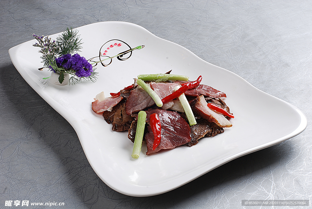 豫菜腌笋炒腊肉