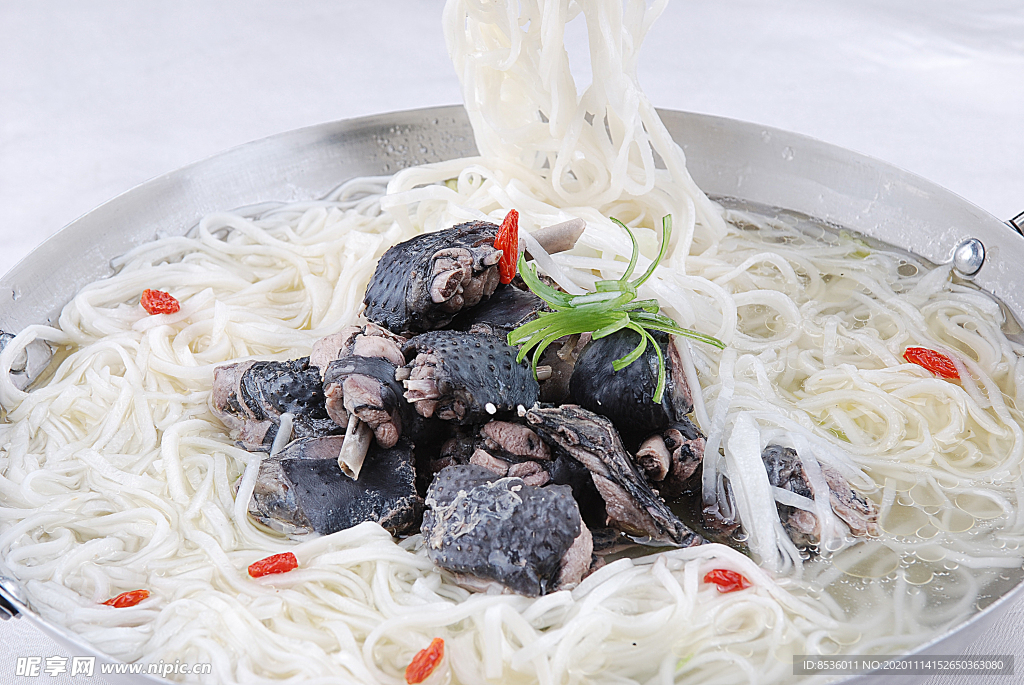 豫菜云梦鱼面竹丝鸡