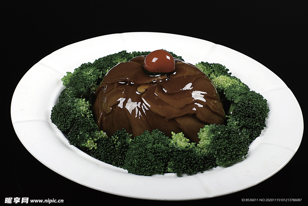 徽菜鲍汁白灵菇