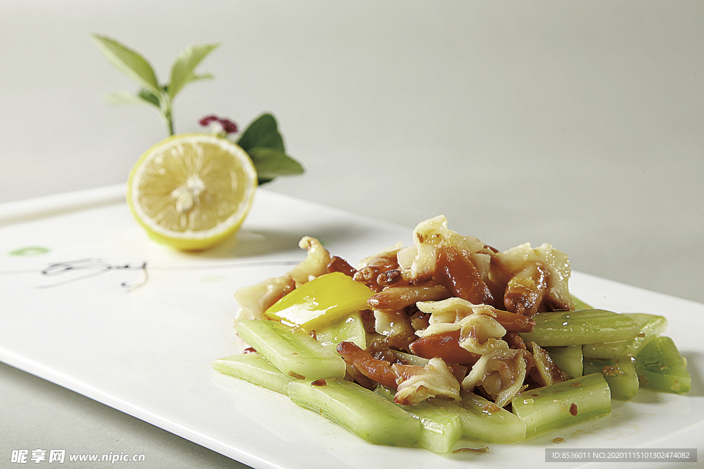 徽菜碧绿炒兰花蚌