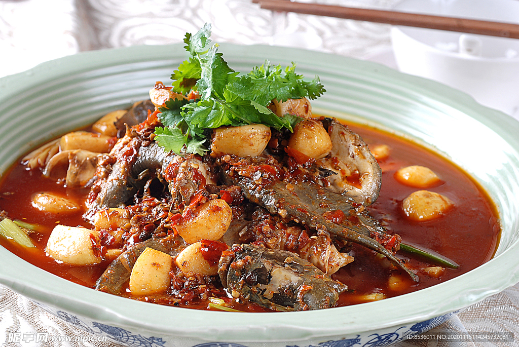 川菜大蒜烧仔鲢