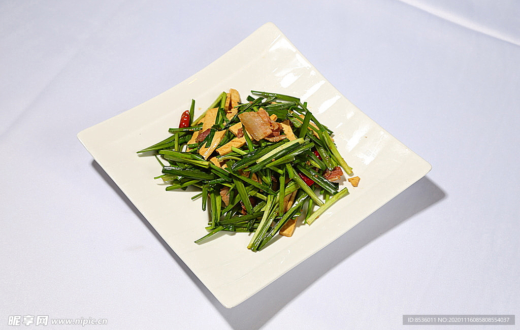 淮扬菜大蒜香干炒咸肉