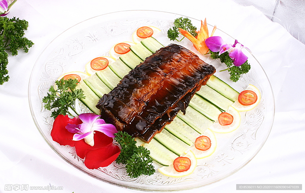 淮扬菜河鳗秋色