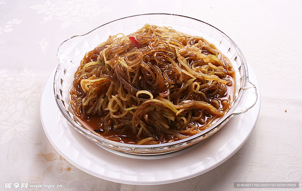 淮扬菜萝卜丝炒粉条