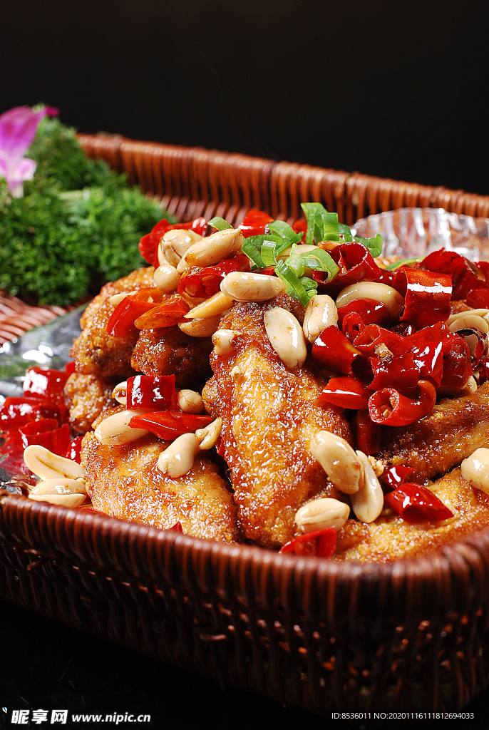 淮扬菜南国乳香翅