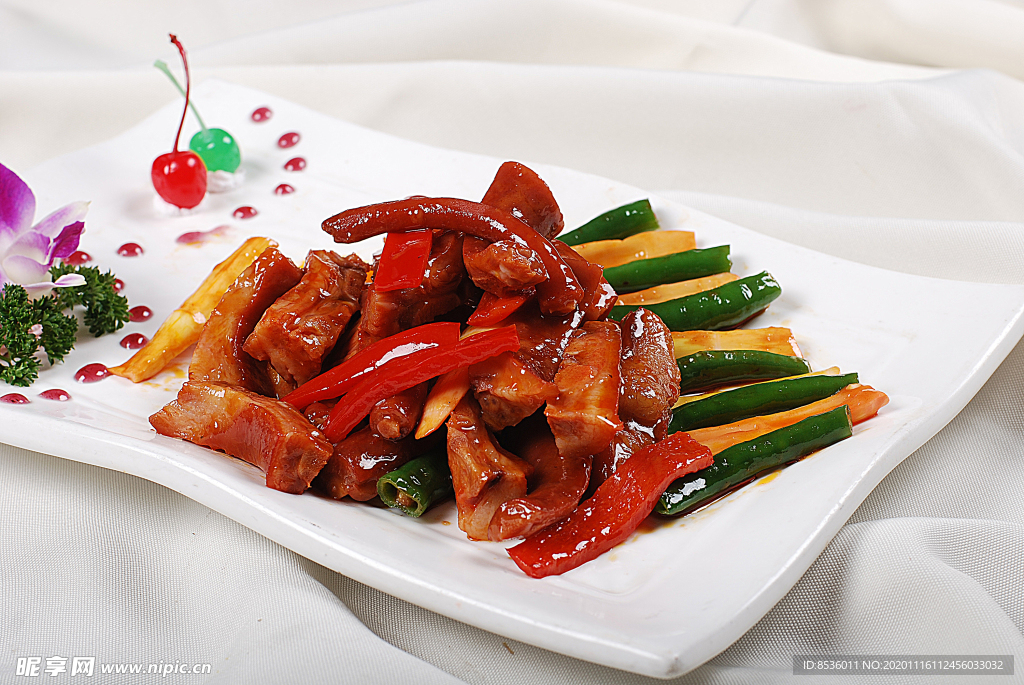 淮扬菜奇香猪尾