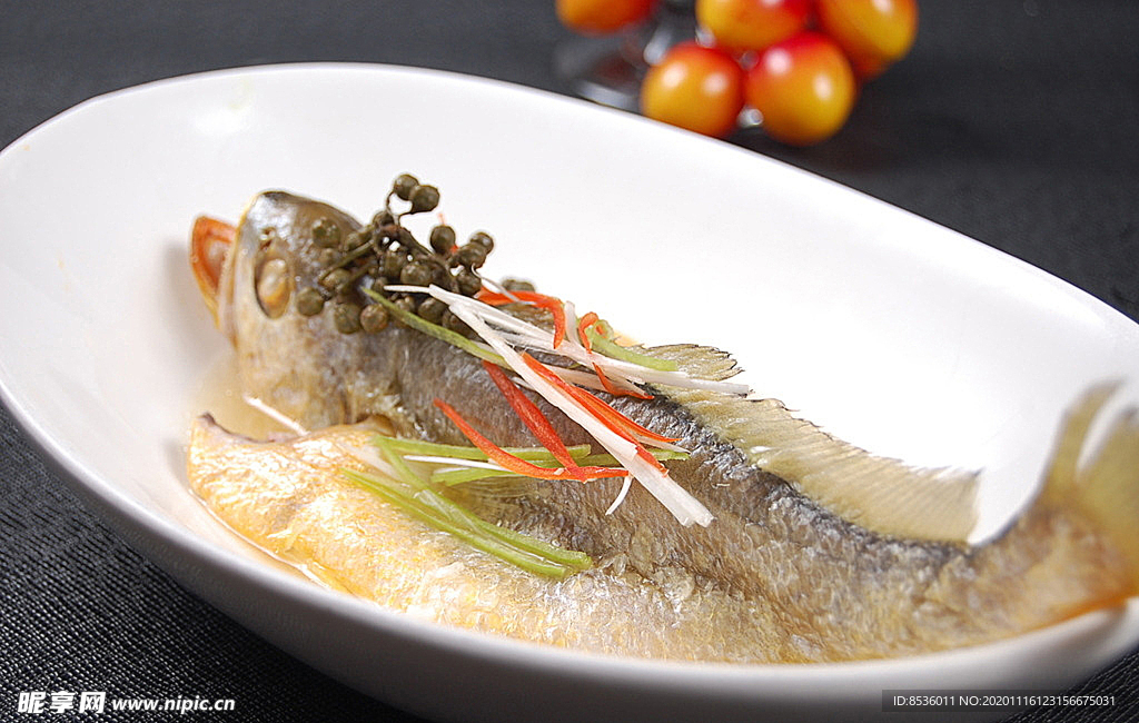 淮扬菜清蒸小黄鱼