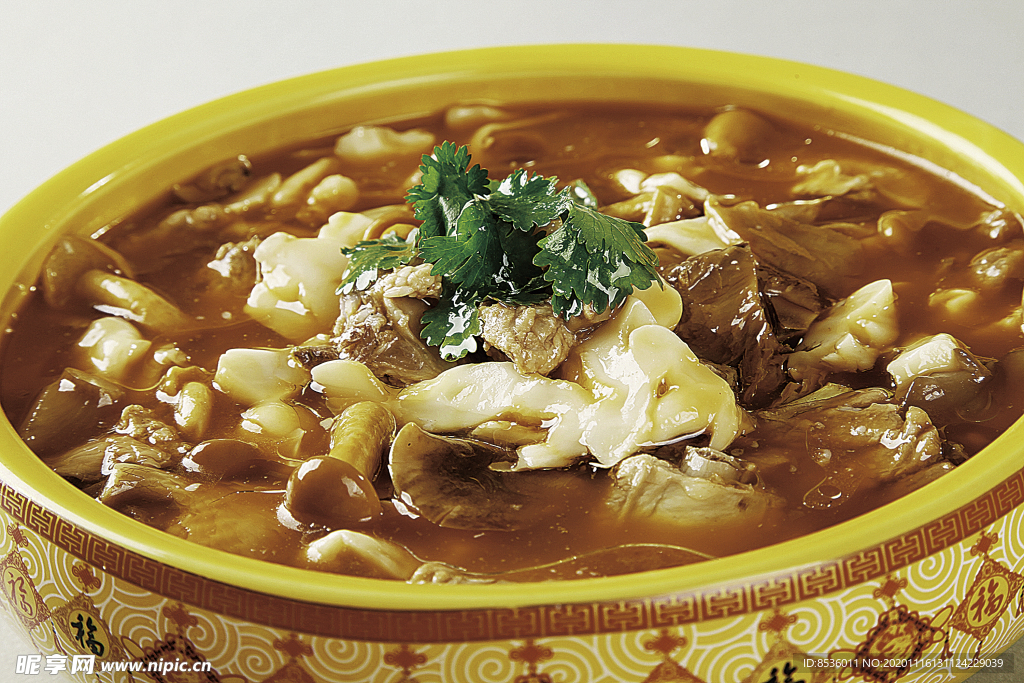 淮扬菜蒜香珍菌小排