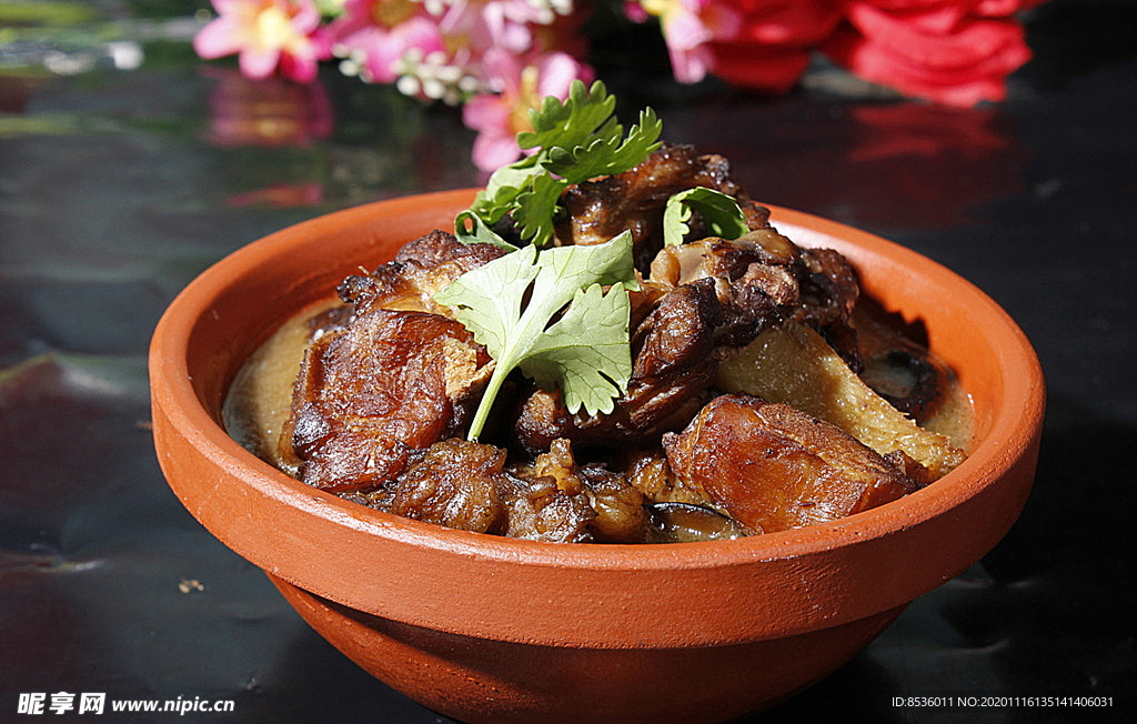 淮扬菜小碗蒸红烧猪蹄