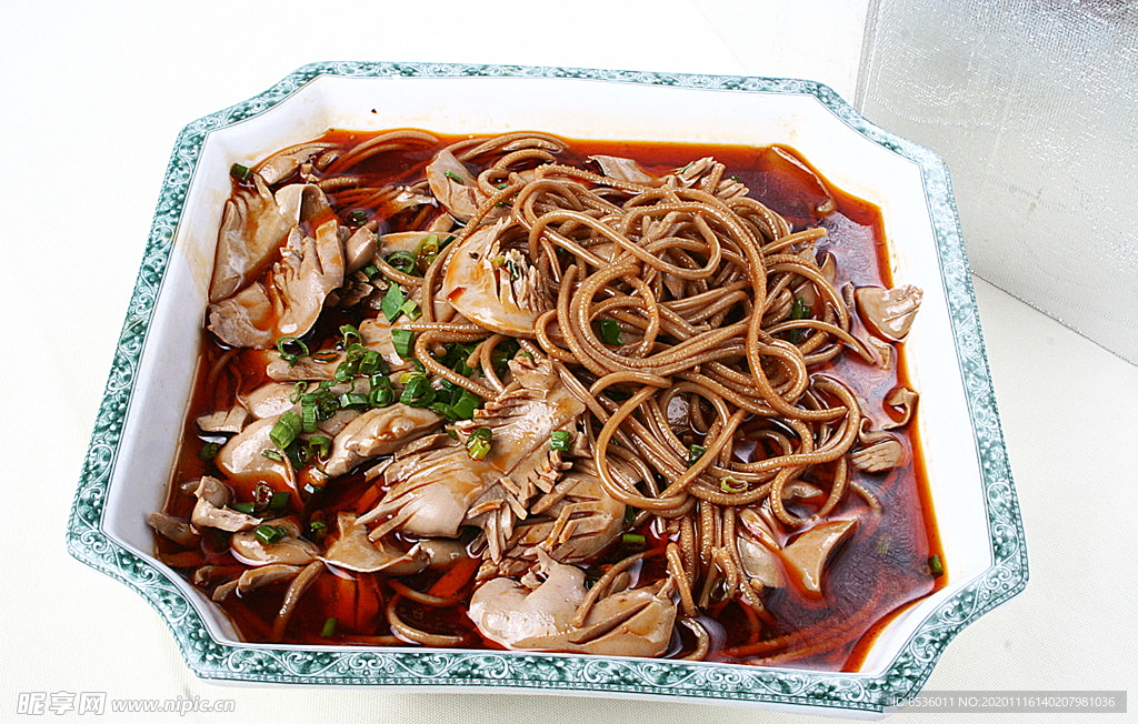 淮扬菜腰片荞麦面