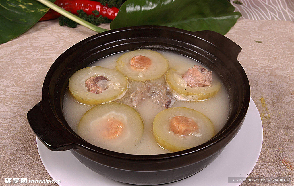 淮扬菜瑶柱排骨煲节瓜