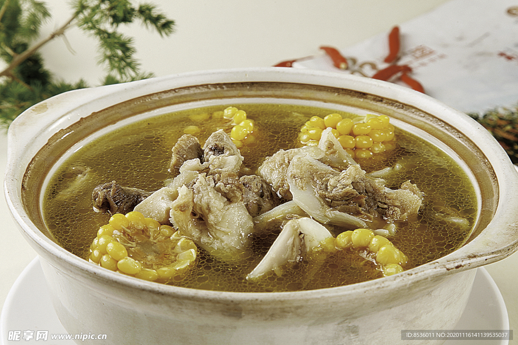 淮扬菜月牙骨炖玉米