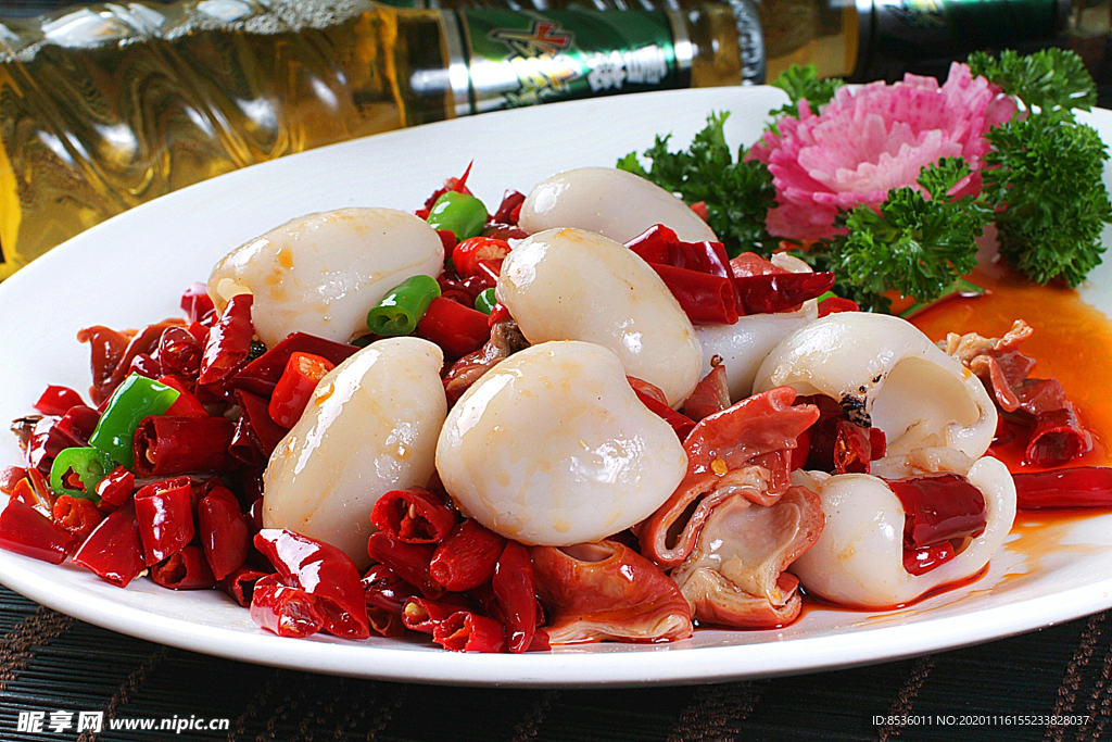 湘菜香辣肥肠墨鱼仔