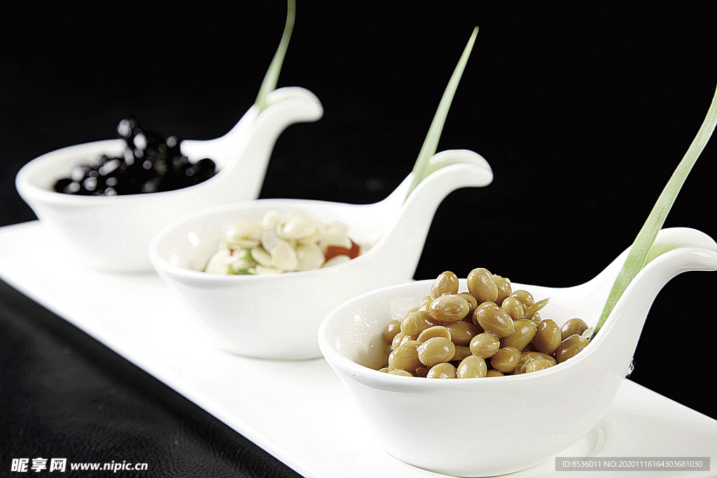 浙菜养生三色豆