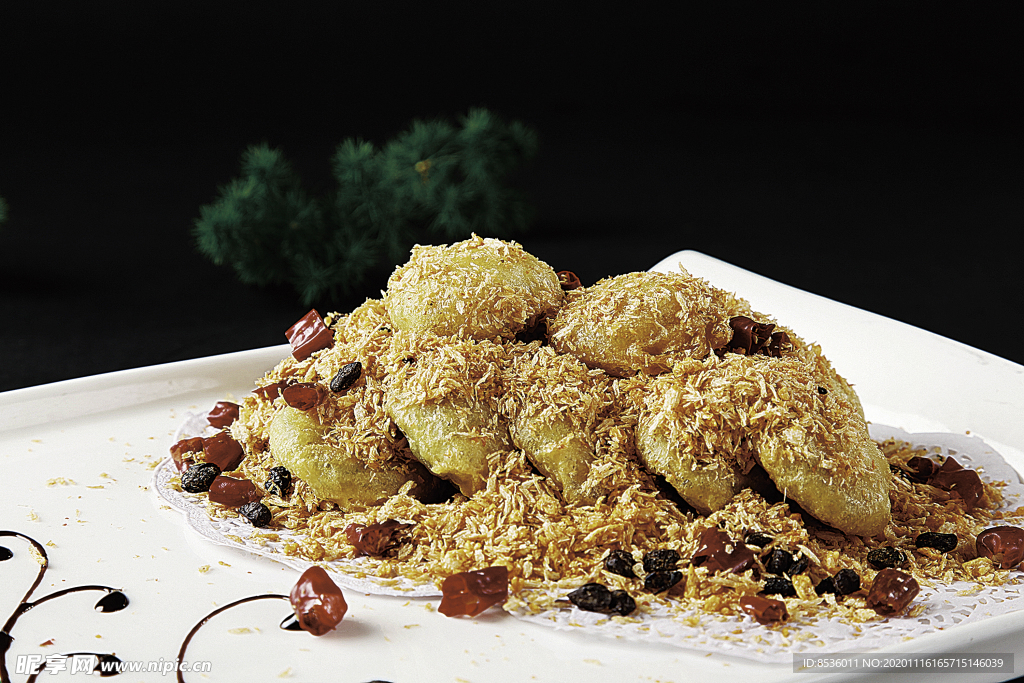 浙菜避风塘炒栗米饼