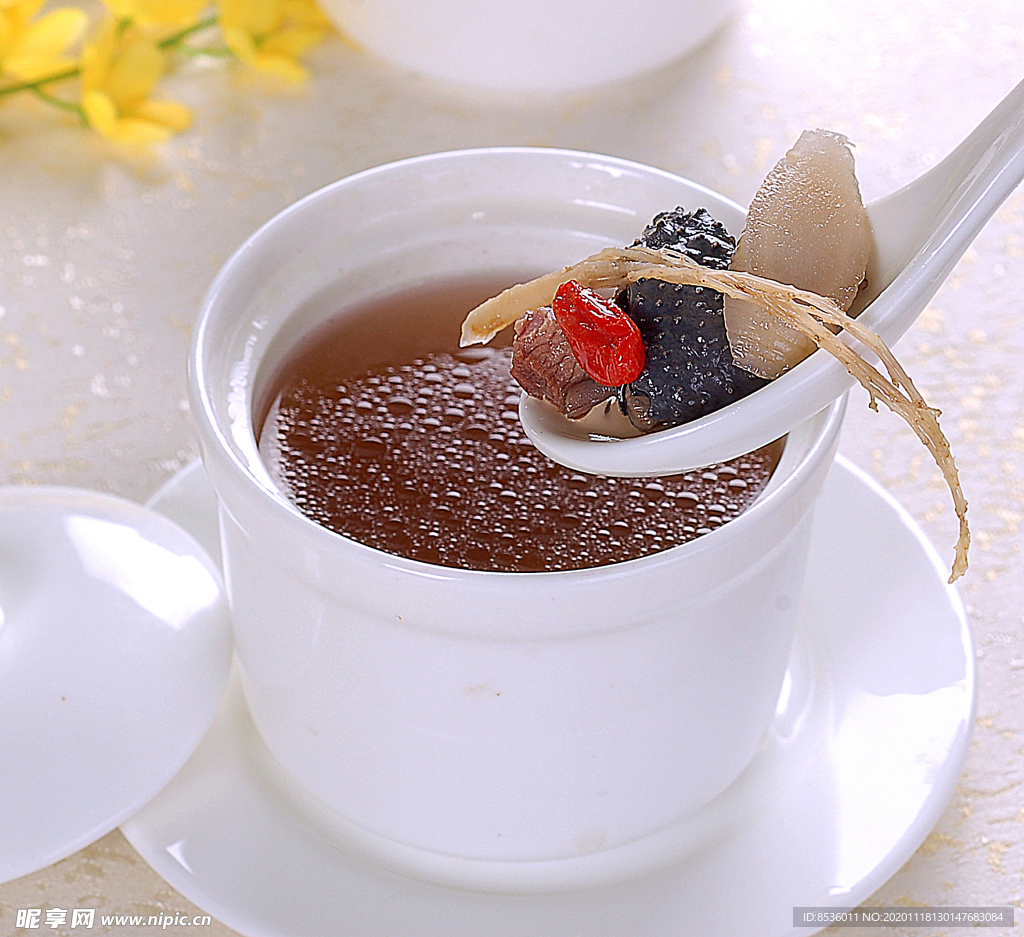 汤品天麻煨土鸡