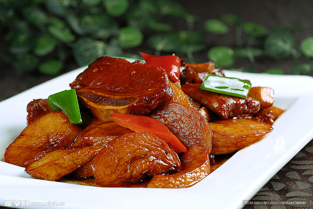 粤菜鲍菇牛仔骨