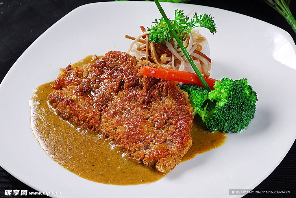 主菜咖喱吉列牛排