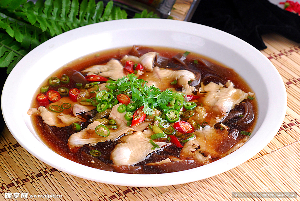 美味蕨根乌鱼片