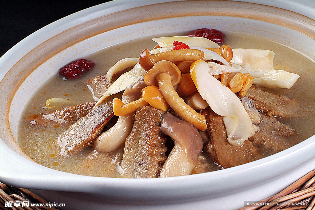 煲仔砂锅野菌养生菌