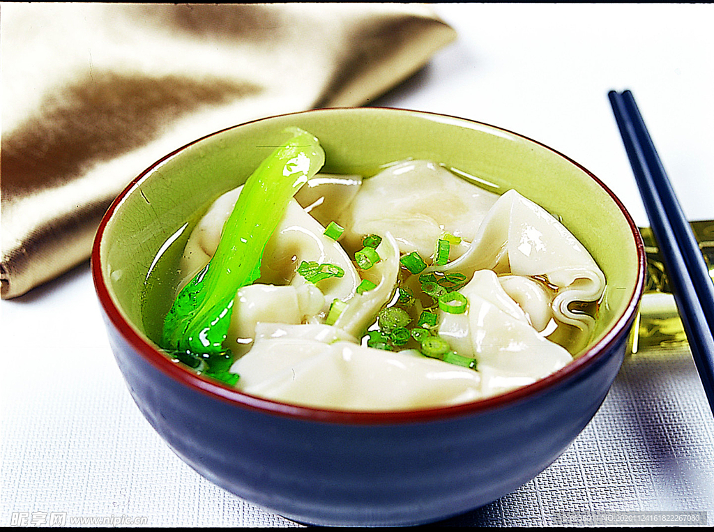 特色美食龙抄手