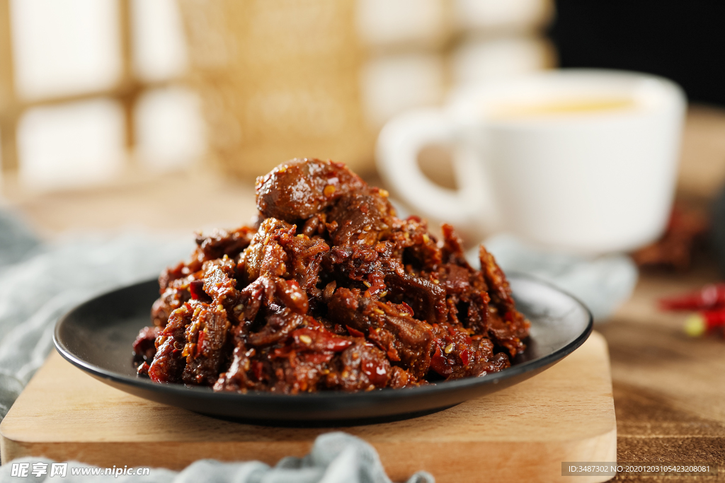 麻辣鹌鹑  美食   特色小吃