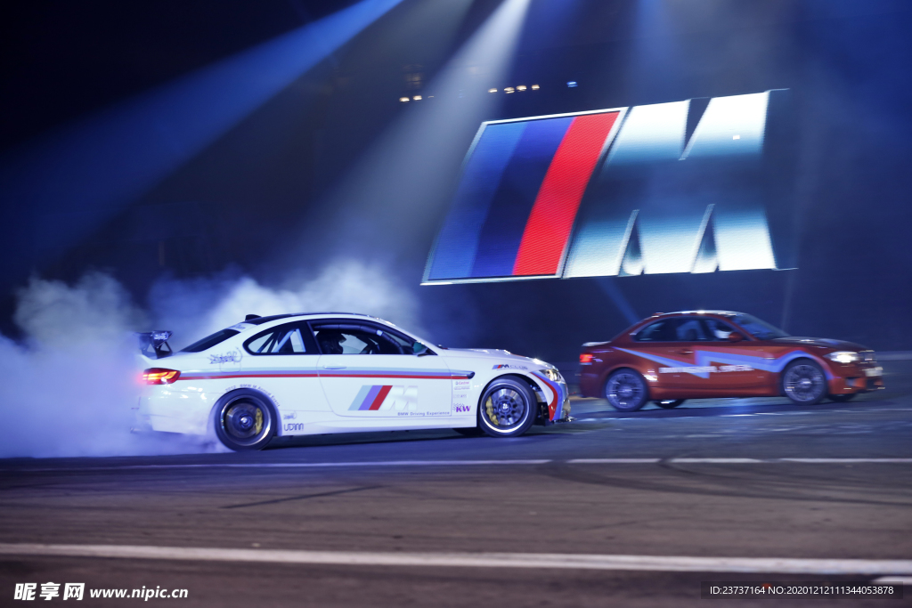 宝马M 双车漂移