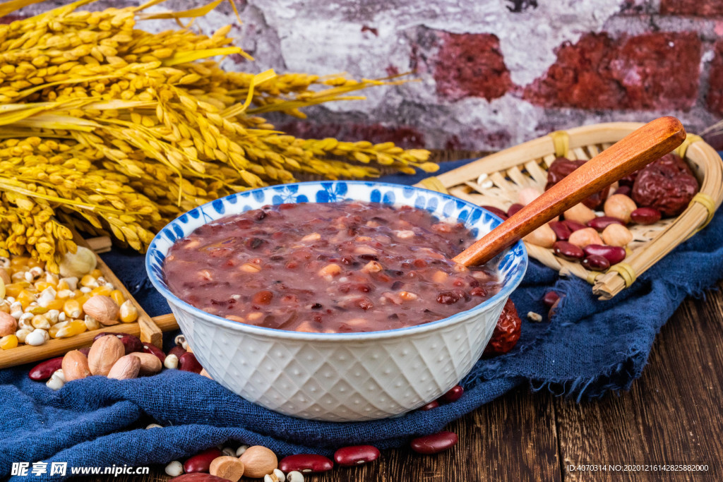 美食美味腊八粥摄影图