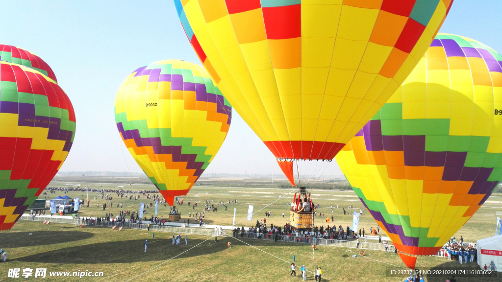 热气球飞行