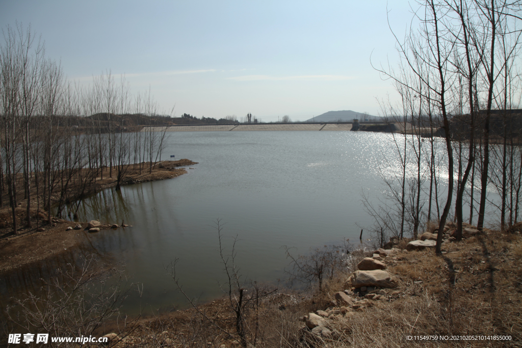 崔坪水库冬景