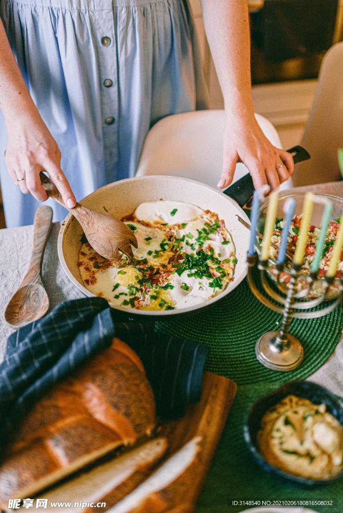 西餐美食葱花鸡蛋饼